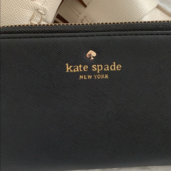 Kate Spade Wallet - Picture 2 of 6